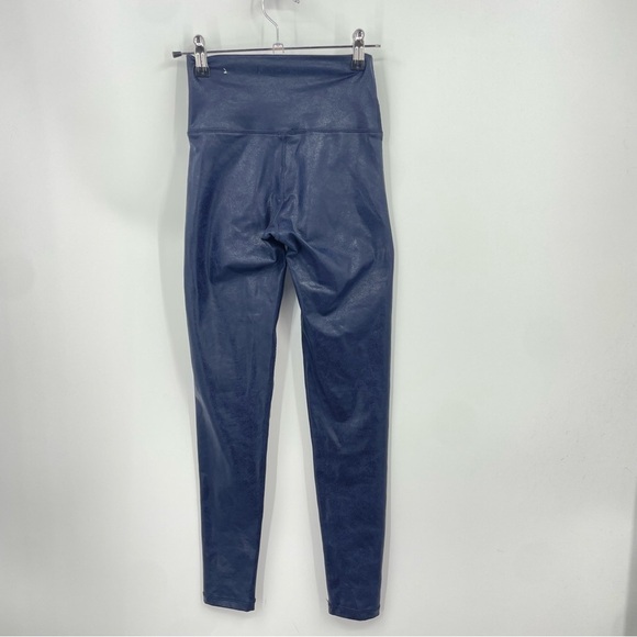 Offline by Aerie The Hugger High Waist Crackle Legging Size XS Coated blue - Picture 3 of 10